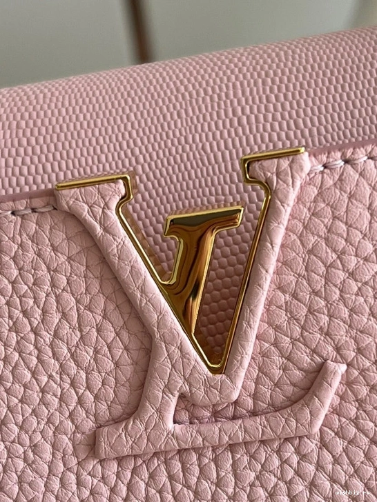 WIS VUITTON LOUIS CAPUCINES BB 1003